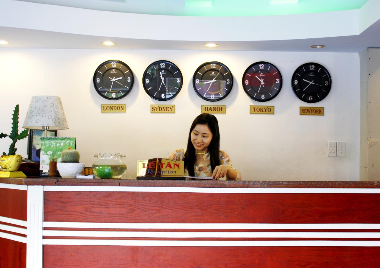 Camry Hotel Da Nang Exteriör bild